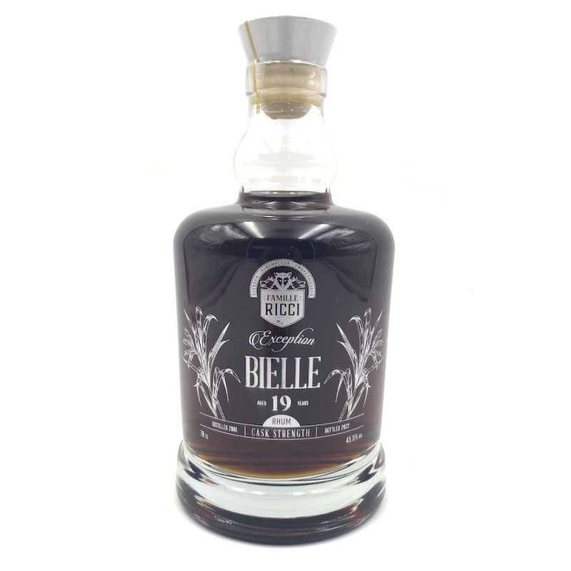 FAMILLE RICCI - RHUM VIEUX - BIELLE - 19 ANS - CASK STRENGTH - 45,5% - 70CL FAMILLE RICCI - RHUM VIEUX - BIELLE - 19 ANS - CASK STRENGTH - 45,5% - 70CL